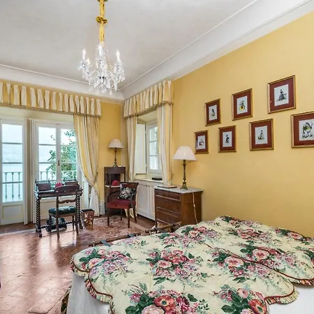 Holiday home Lussuosa Sulle Sponde Dello Splendido Di Torno
